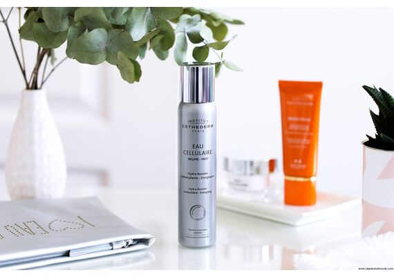 Institut Esthederm Eau Cellulaire Brume Mist Hydra Booster Effect Antioxidant Action Energizing Mist Απορροφητικό Και Διεισδυτικό σαν Serum 200ml - Καλλυντικά στο Dvcare